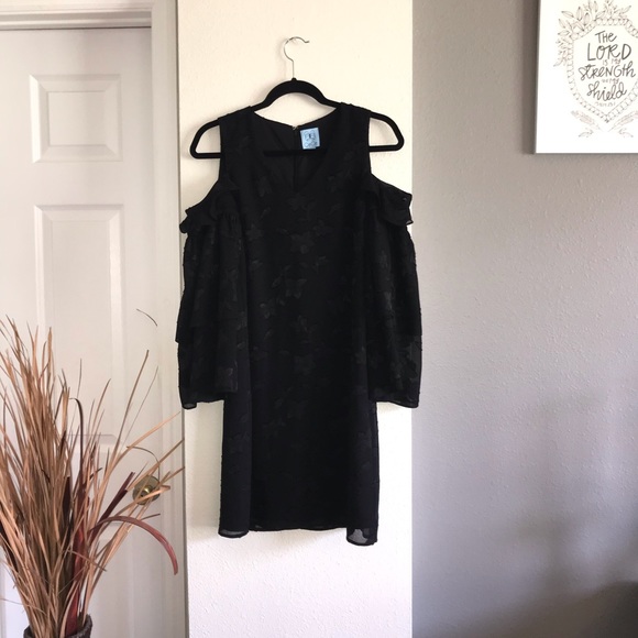 📫 SOLD 📫  CeCe Cold Shoulder Black Dress NWT - Picture 3 of 13